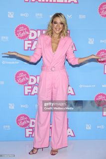 Fernanda Castillo feet photo thumbnail