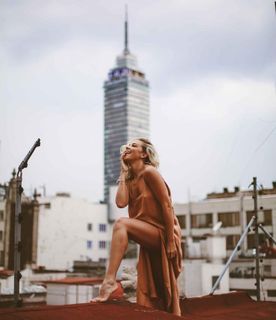 Fernanda Castillo feet photo thumbnail