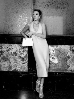 Fernanda Castillo feet photo thumbnail