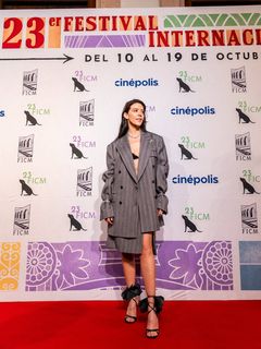Fernanda Castillo feet photo thumbnail