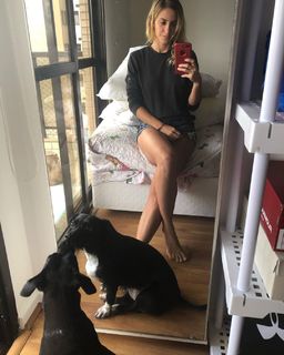 Fernanda Colombo feet photo 2