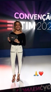 Fernanda Gentil feet photo 9