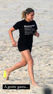 Fernanda Gentil feet photo 7