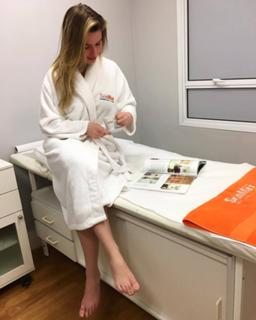 Fernanda Keulla feet photo 1