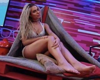 Fernanda Lacerda feet photo 17