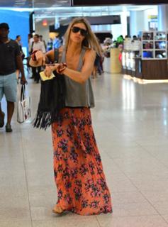 Fernanda Lima feet photo thumbnail