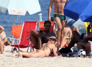 Fernanda Lima feet photo thumbnail