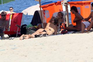 Fernanda Lima feet photo thumbnail