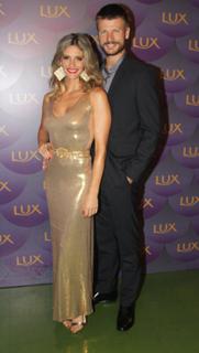 Fernanda Lima feet photo thumbnail