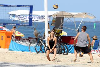 Fernanda Lima feet photo thumbnail