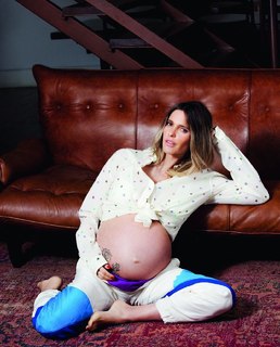 Fernanda Lima feet photo thumbnail