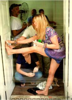 Fernanda Lima feet photo thumbnail