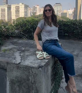 Fernanda Lima feet photo thumbnail