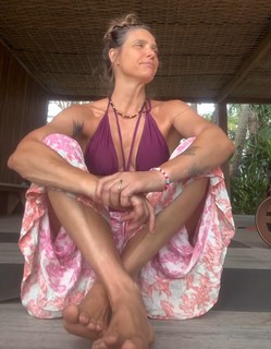 Fernanda Lima feet photo thumbnail