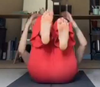 Fernanda Lima feet photo thumbnail