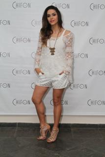 Fernanda Machado feet photo thumbnail
