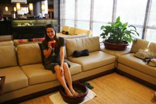 Fernanda Machado feet photo thumbnail