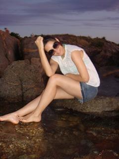 Fernanda Machado feet photo thumbnail