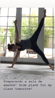 Fernanda Machado feet photo thumbnail