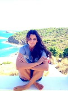 Fernanda Motta feet photo 9