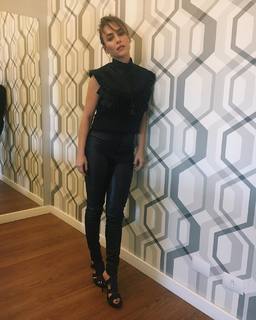 Fernanda Nobre feet photo 3