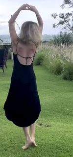 Fernanda Nobre feet photo 4