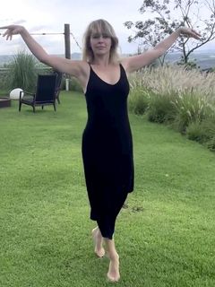 Fernanda Nobre feet photo 3