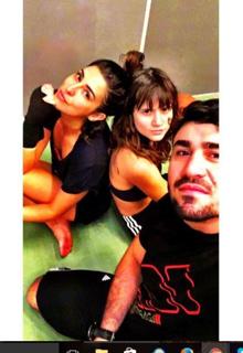 Fernanda Paes Leme feet photo thumbnail