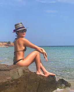 Fernanda Paes Leme feet photo thumbnail