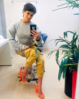 Fernanda Paes Leme feet photo thumbnail