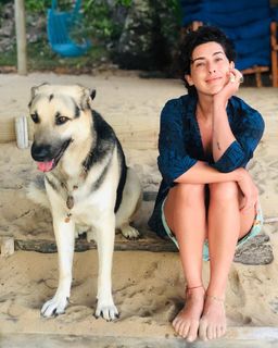 Fernanda Paes Leme feet photo thumbnail