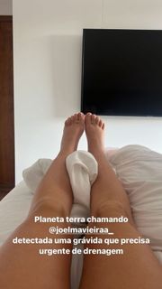 Fernanda Paes Leme feet photo 1