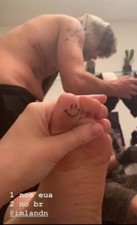 Fernanda Schneider feet photo 17