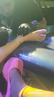 Fernanda Schneider feet photo 1