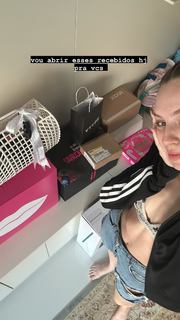 Fernanda Schneider feet photo 19