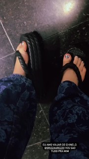 Fernanda Schneider feet photo 16