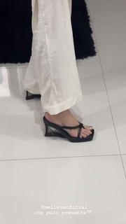 Fernanda Schneider feet photo 6