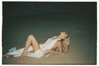 Fernanda Schneider feet photo 15