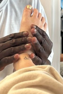 Fernanda Schneider feet photo 13