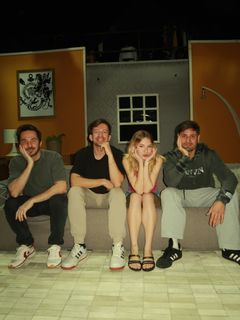 Fernanda Schneider feet photo 3