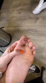 Fernanda Schneider feet photo 18