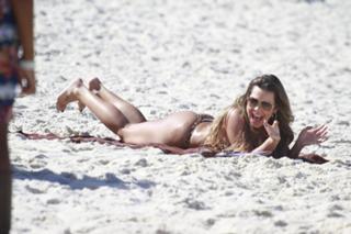 Fernanda Souza feet photo thumbnail