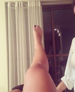Fernanda Souza feet photo thumbnail