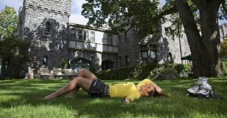 Fernanda Souza feet photo thumbnail