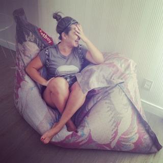 Fernanda Souza feet photo thumbnail