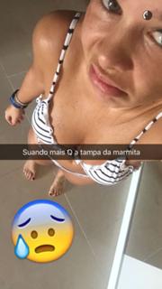 Fernanda Souza feet photo thumbnail