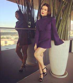 Fernanda Souza feet photo thumbnail