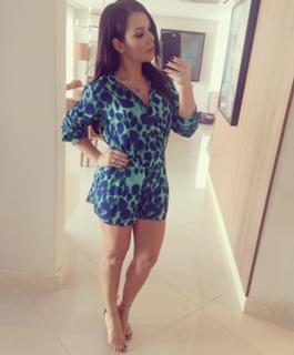 Fernanda Souza feet photo thumbnail