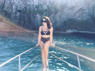 Fernanda Souza feet photo thumbnail