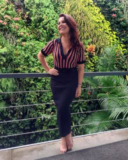 Fernanda Souza feet photo thumbnail